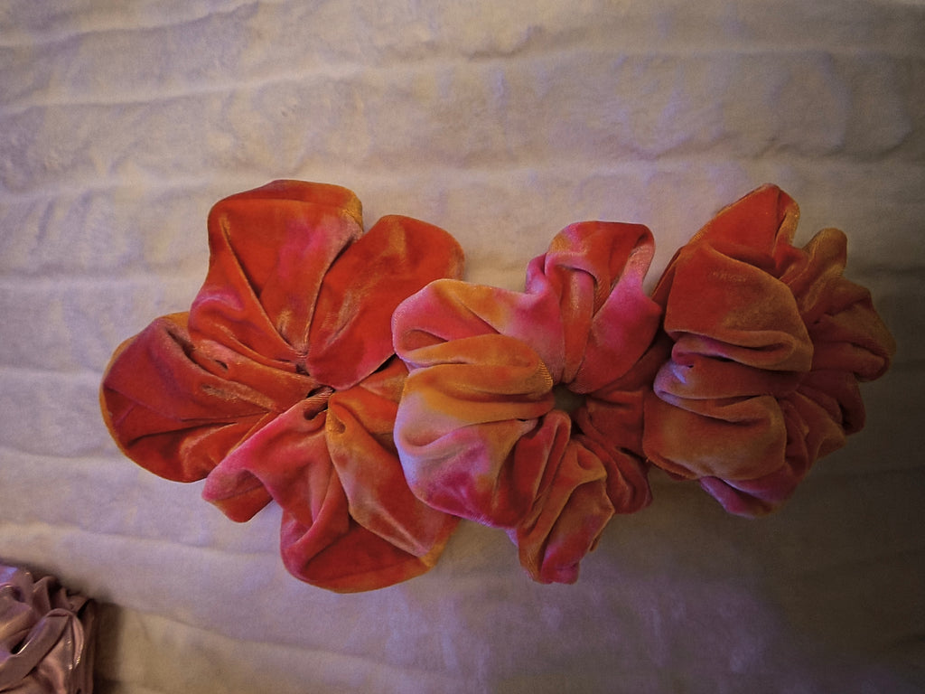 Scrunchie, hair accessory, 3 pack one sm/md/lg scrunchie, in a vibrant orange and pink