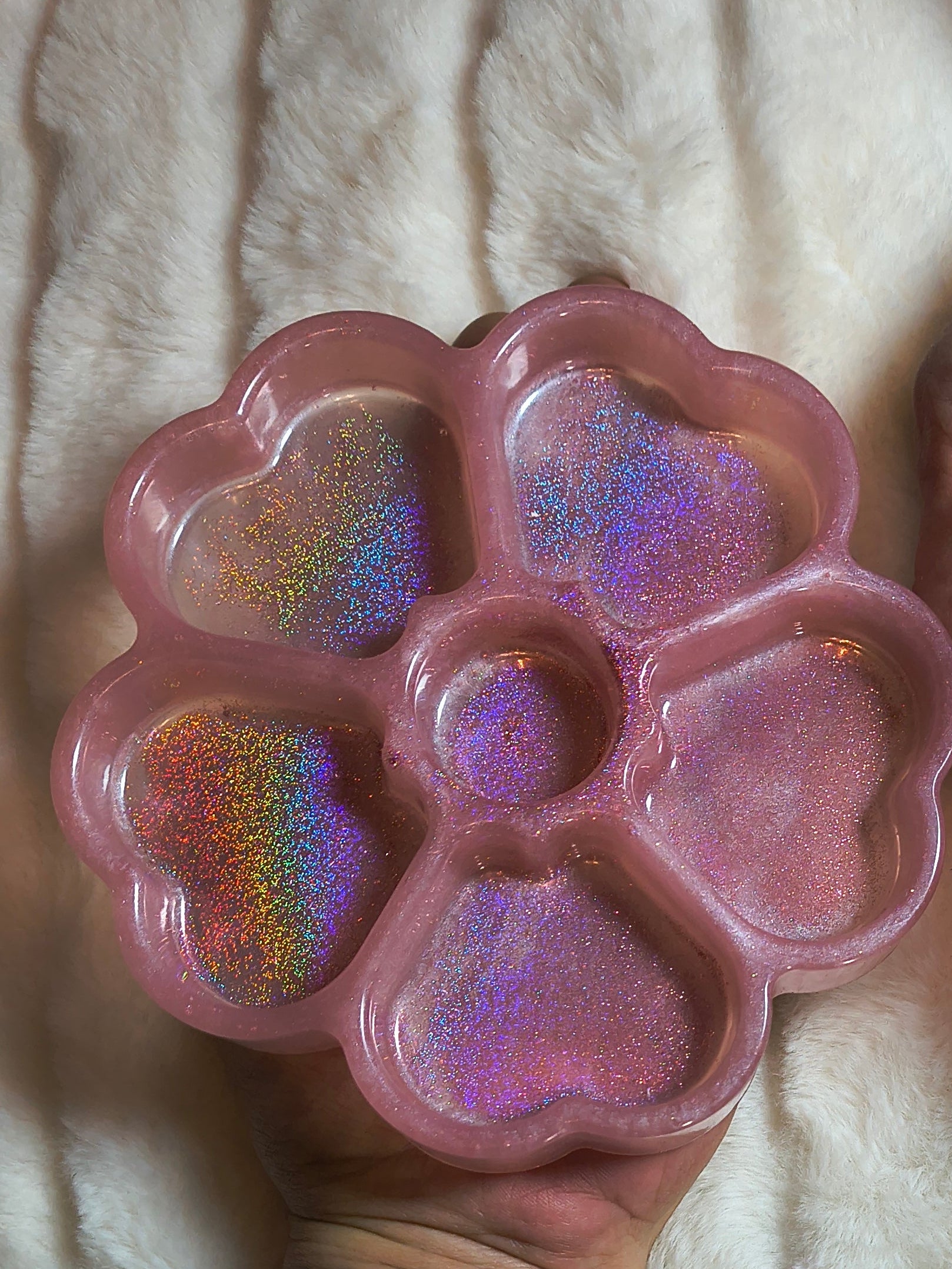 Close up of the heart organizer